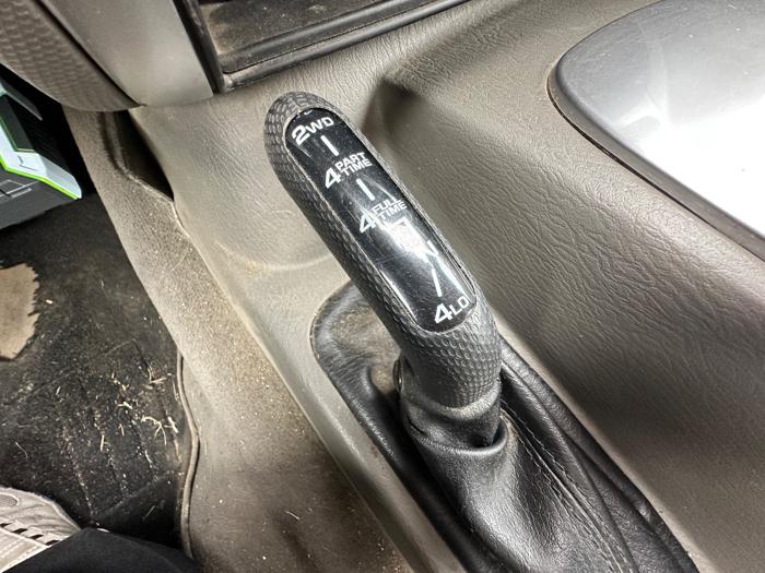 2005 jeep liberty limited-4wd with 158358 miles for sale near elk-river, minnesota c52e2e923e0c4582916acdb808698c51.jpeg