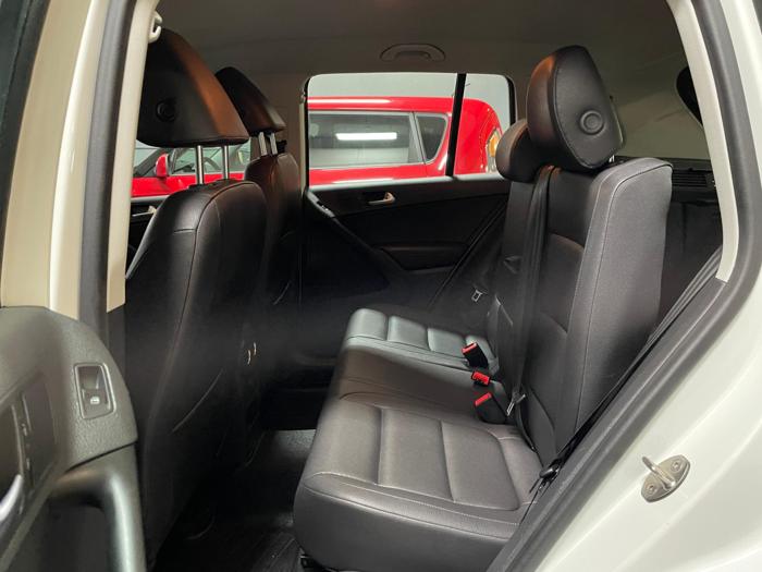 2016 volkswagen tiguan 2.0t-se-4motion with 120819 miles for sale near elk-river, minnesota c52f00a91b2847788ab07af5ca81f050.jpg
