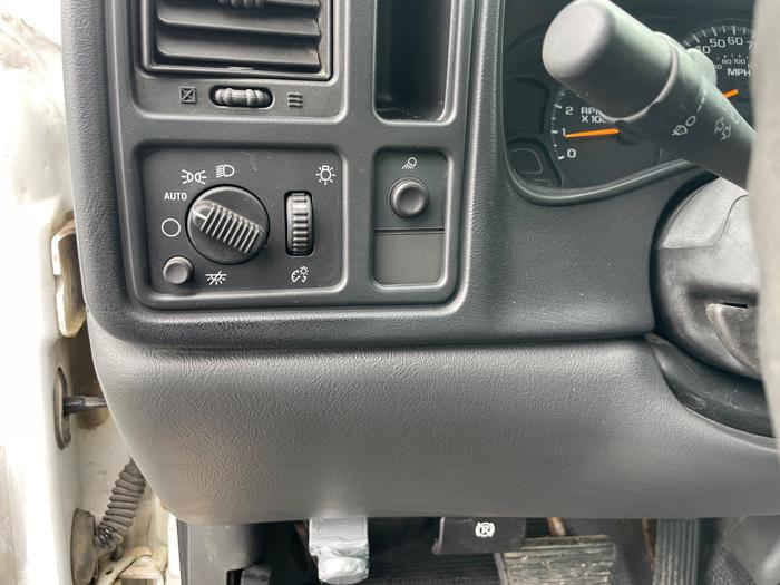 2005 chevrolet silverado-1500 ext.-cab-long-bed-4wd with 169882 miles for sale near elk-river, minnesota c55d21bcc54443ada371108d76441480.jpeg