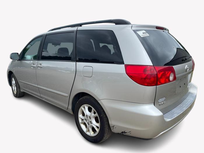 2006 Toyota Sienna
