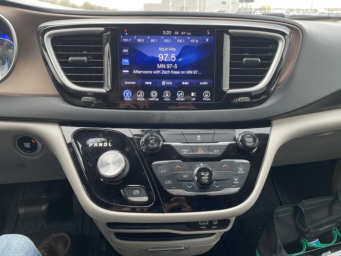 2017 chrysler pacifica touring with 257812 miles for sale near rochester, minnesota c604c40cb37d499aba93a59f936e531f.jpeg