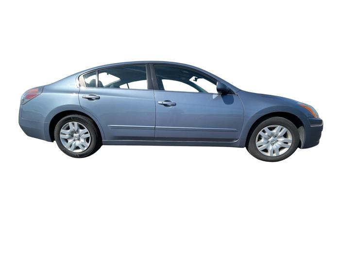 2012 nissan altima 2.5-s with 231871 miles for sale near rochester, minnesota c635b48f62864ea3b80185b93c280a40.jpg