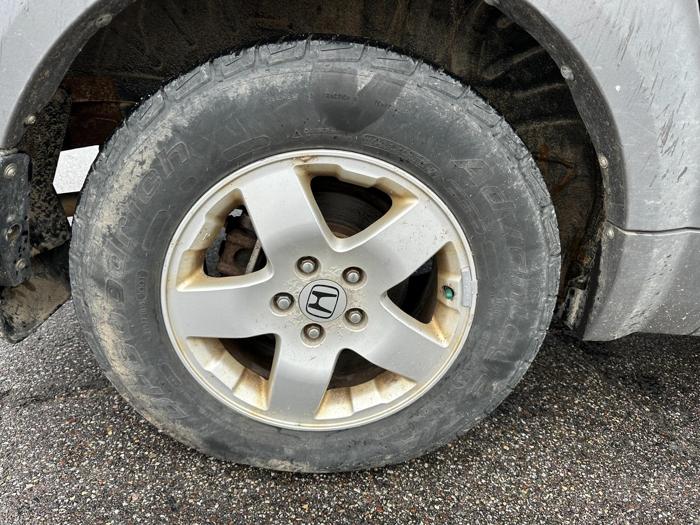 2004 honda element ex-4wd-at-w--front-side-airbags with 275162 miles for sale near elk-river, minnesota c654e950a028497d93f13f9f6994462a.jpg