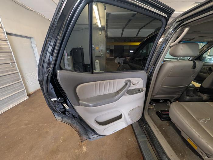 2002 toyota sequoia limited-4wd with 216240 miles for sale near elk-river, minnesota c680142be8ba442b85b0bee34d09edaf.jpg