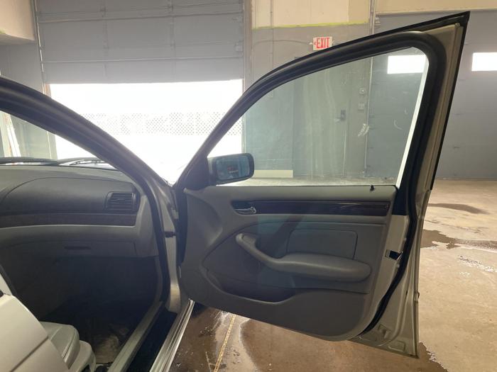 2003 bmw 325i with 136481 miles for sale near elk-river, minnesota c69ec2e877814b5c87153211897a5496.jpg