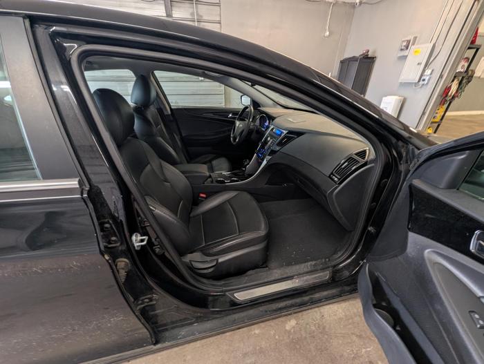 2012 hyundai sonata limited-auto with 299773 miles for sale near elk-river, minnesota c6e55cbce925445a9243b57c47e9b5fd.jpg