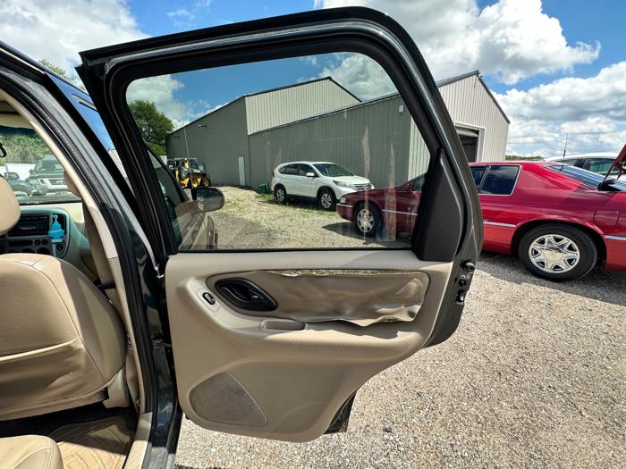 2003 ford escape xlt-popular-2-4wd with 165026 miles for sale near elk-river, minnesota c6e6015d5cd24d1ba4535f451b9e046e.jpeg