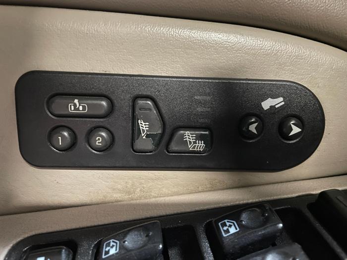 2003 gmc yukon base with 262681 miles for sale near elk-river, minnesota c6f35d9b6c714daa96c44189f1f44e00.jpg