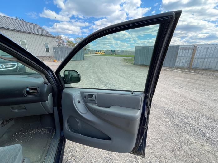 2005 chrysler town-&-country touring with 276798 miles for sale near elk-river, minnesota c74c81b494ac40f182c391f1b3ffb427.jpeg