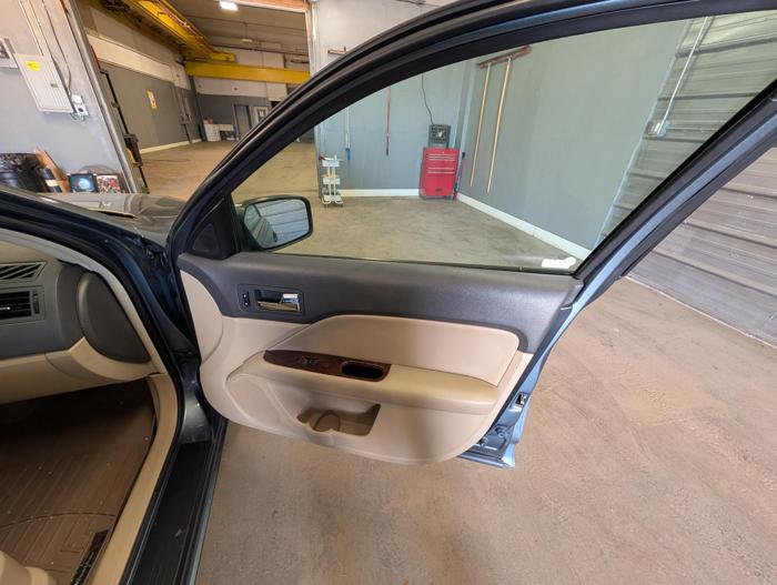 2012 ford fusion sel with 194491 miles for sale near elk-river, minnesota c75d6277048141f8ae3a4ec8f3244c2c.jpg