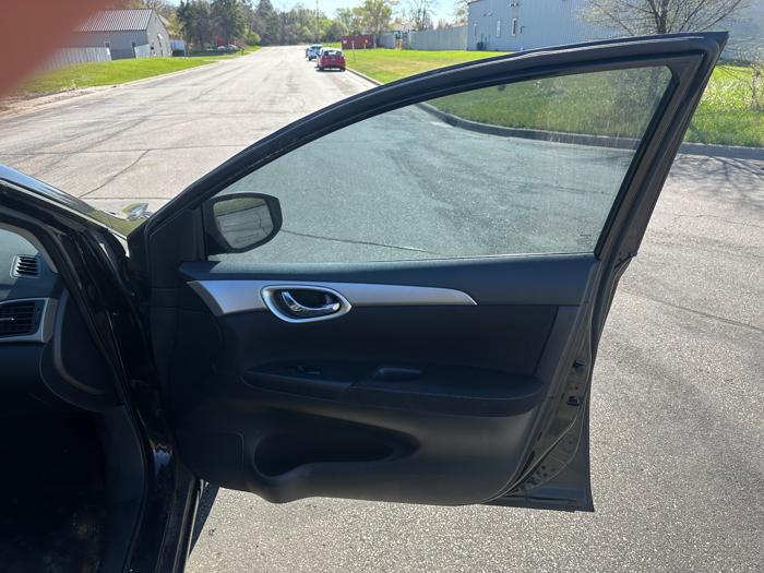 2014 nissan sentra s-6mt with 171657 miles for sale near elk-river, minnesota c7c21777e3d44cc8af6107a5b89d60ae.jpeg