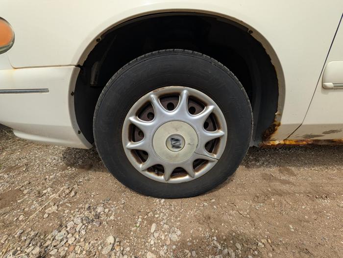 2001 buick century custom with 127636 miles for sale near elk-river, minnesota c7d997fdd0cd42059ce9d2592d4dd219.jpg