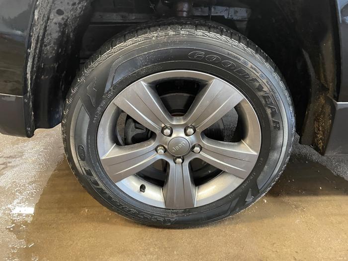 2015 jeep patriot latitude-4wd with 51249 miles for sale near elk-river, minnesota c7e3646d093248338ac95a8a0ebfd378.jpeg