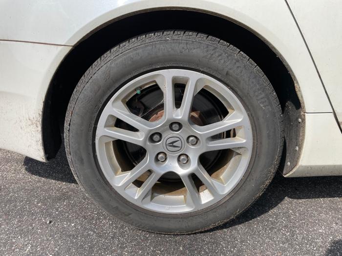 2009 acura tl 5-speed-at-with-tech-package with 143967 miles for sale near elk-river, minnesota c7f9864a7a824ed3940e8407220e05f4.jpeg