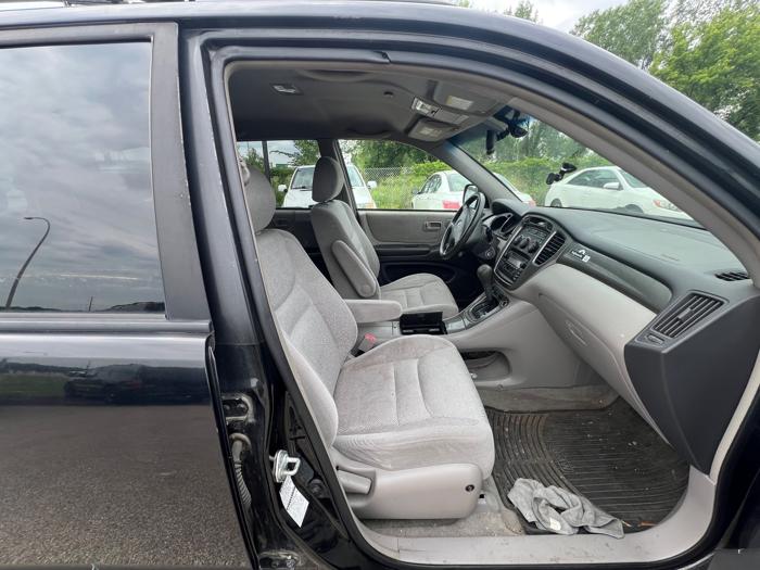 2003 toyota highlander v6-4wd with 200874 miles for sale near savage, minnesota c80bd659f3cb49bc94eb4d132da8033e.jpeg