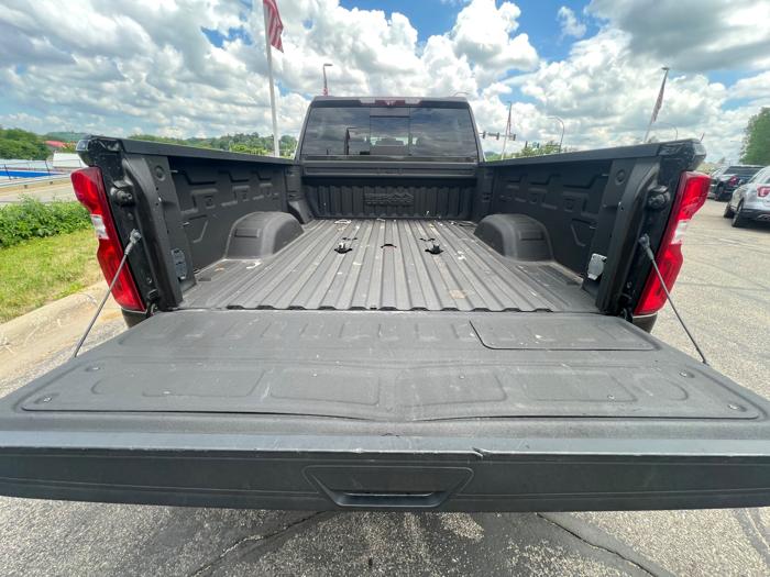 2020 chevrolet silverado-2500hd high-country-crew-cab-short-box-4wd with 54725 miles for sale near savage, minnesota c80f9a3ba1e54dfe961f9e923caf450c.jpeg