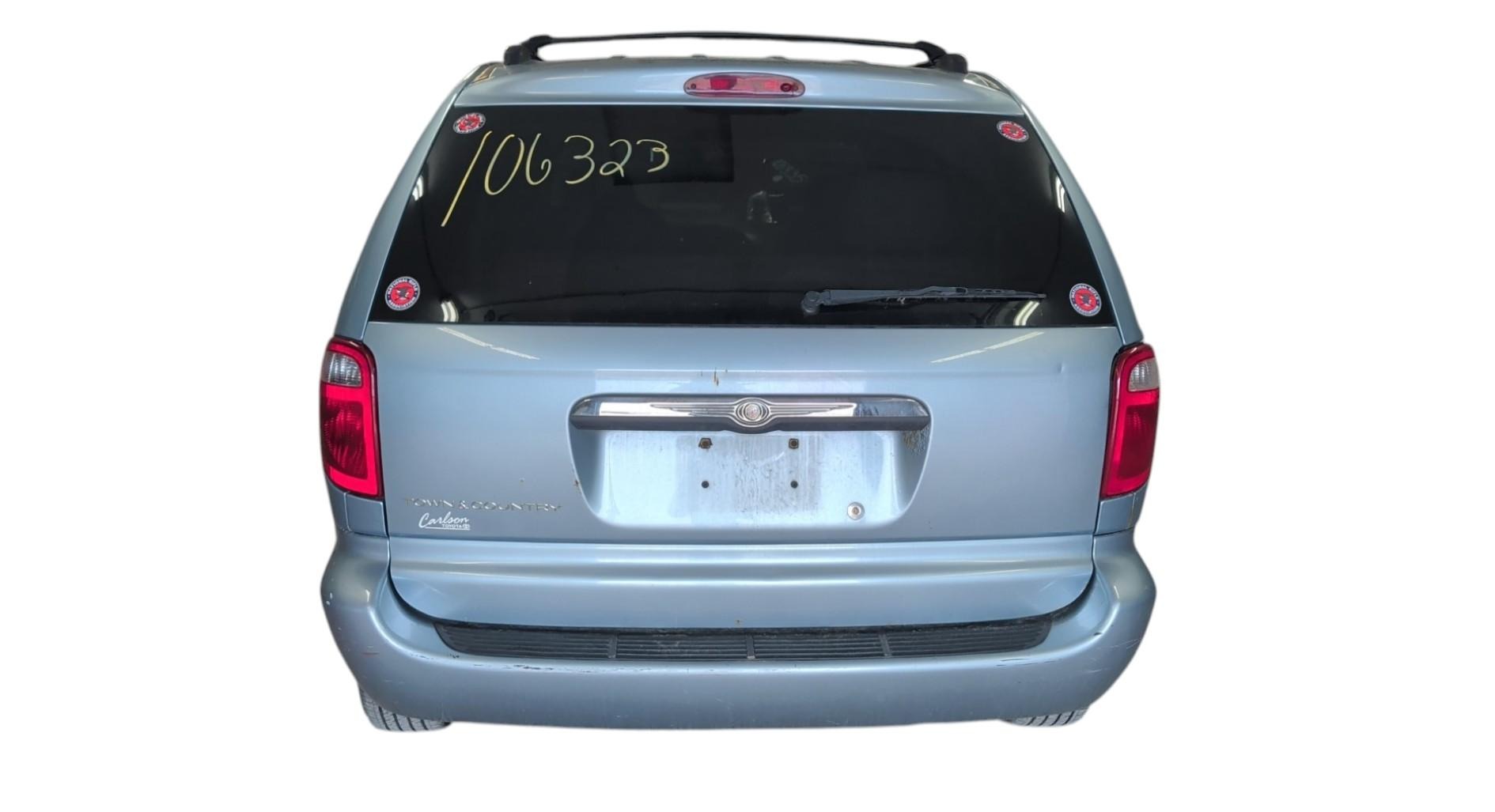 2005 chrysler town-&amp;-country lx with 164706 miles for sale near elk-river, minnesota c812a0326d7b45b79248baaef4cc3055.jpg