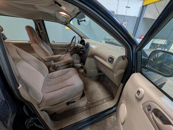 2002 dodge caravan se with 192283 miles for sale near elk-river, minnesota c824921069b247feb57116d1f7a7afb6.jpg