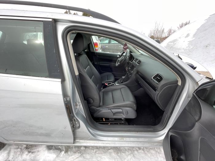 2013 volkswagen jetta-sportwagen 2.0l-tdi with 126085 miles for sale near elk-river, minnesota c8347c13993143ef93a359239de0e172.jpeg