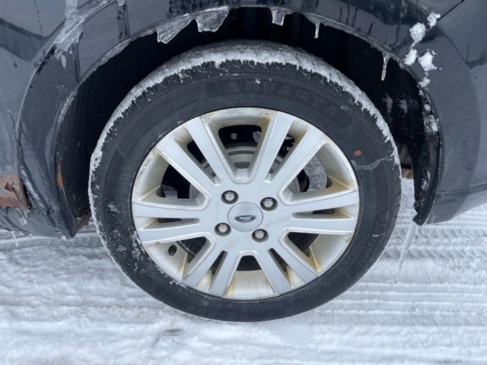 2009 ford focus sel-sedan with 193577 miles for sale near elk-river, minnesota c84358c8d48b49708b4987cc96b882a4.jpeg