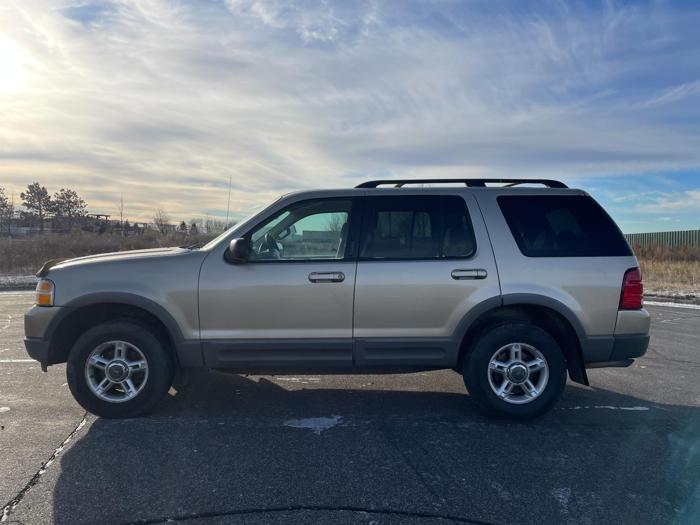 2002 ford explorer xlt with 203228 miles for sale near elk-river, minnesota c873b9c41cb14f40a99153af7bc6b73a.jpg