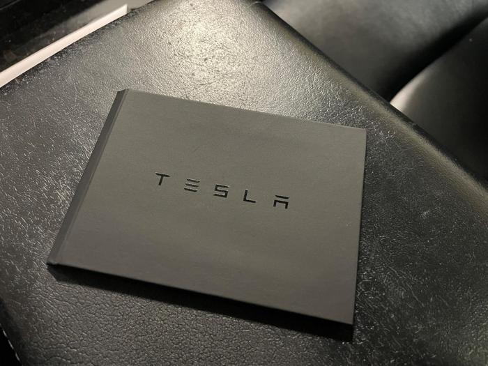 2020 tesla model-y performance with 142582 miles for sale near elk-river, minnesota c8862db6102242b0a52095e820d9782e.jpeg