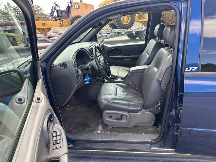 2002 chevrolet trailblazer ls-4wd with 203457 miles for sale near elk-river, minnesota c8b3e199a06f42c98da2b30474f4250b.jpeg