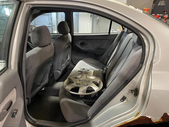 2005 hyundai elantra gls with 205323 miles for sale near elk-river, minnesota c8b99eb1bca54031b6f0519f3872f547.jpg