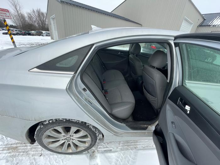 2012 hyundai sonata limited-auto with 152315 miles for sale near elk-river, minnesota c8d891087a2544ed83f07fa649730b75.jpeg