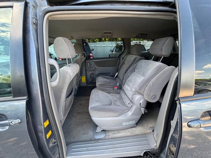 2007 toyota sienna ce-fwd-7-passenger with 198735 miles for sale near elk-river, minnesota c8fd9890ed8b4cd4bb439d3cce2f67f5.jpeg