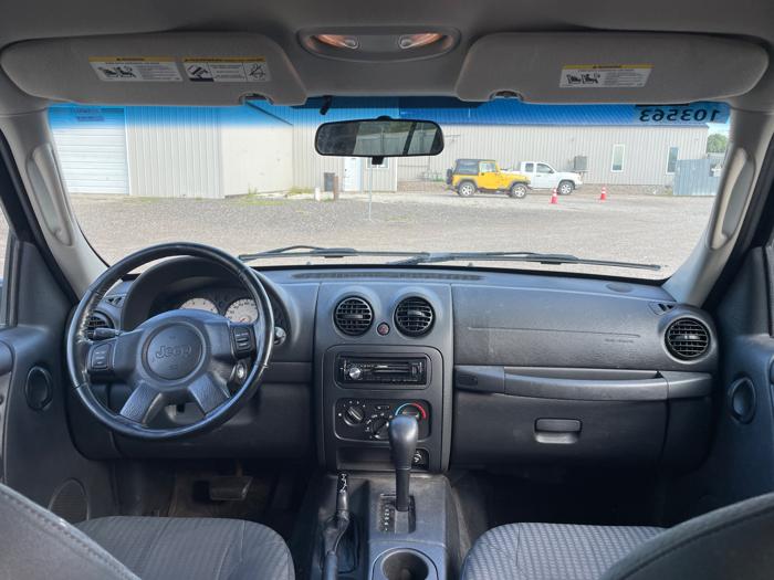 2004 jeep liberty sport-4wd with 132667 miles for sale near elk-river, minnesota c9071ad262ef4dff9f27c9a867c26639.jpeg