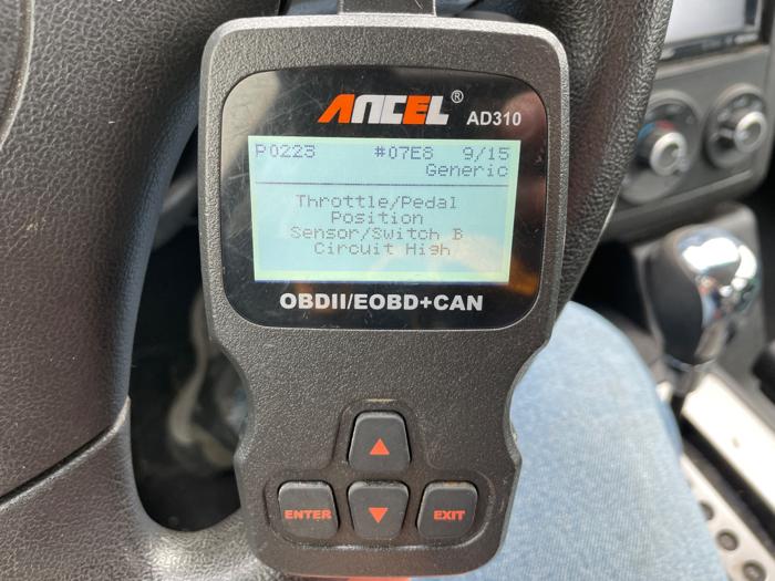 2007 pontiac g6 sedan with 193912 miles for sale near elk-river, minnesota c90b40234cc647998744484c1cfc7cad.jpeg