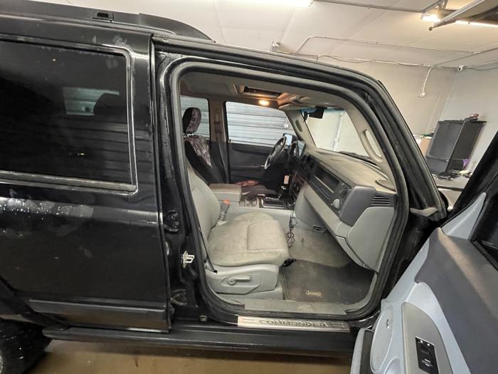 2007 jeep commander sport-4wd with 142319 miles for sale near elk-river, minnesota c9285952642c48c0a0e885118272bd6a.jpeg