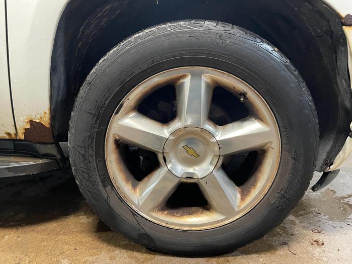 2007 chevrolet tahoe ls-4wd with 236154 miles for sale near elk-river, minnesota c9358ef650f04d02baf0db395af6ddeb.jpg