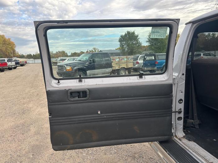 2001 dodge ram-wagon b2500 with 154485 miles for sale near elk-river, minnesota c94b9d8009dd488f8029ce7636558fa8.jpg