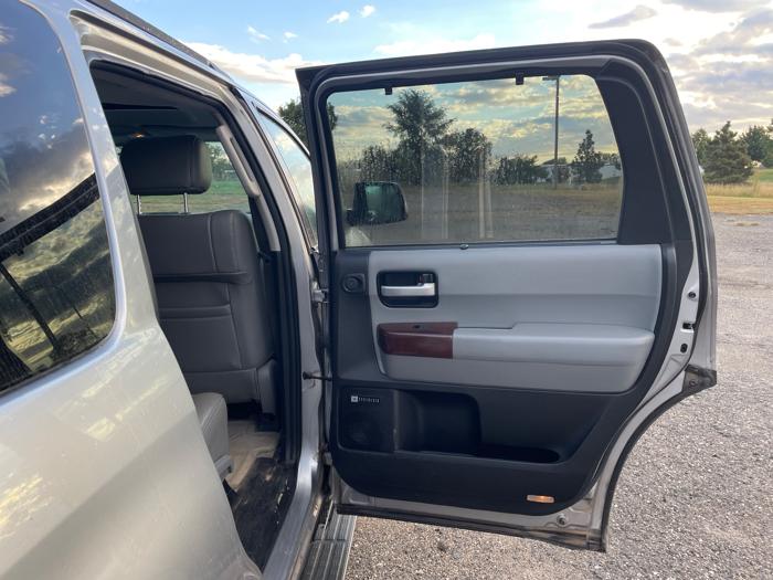 2011 toyota sequoia plantium-4wd-ffv with 210069 miles for sale near hastings, minnesota c985082399ee4690a69e1e3308c80936.jpeg