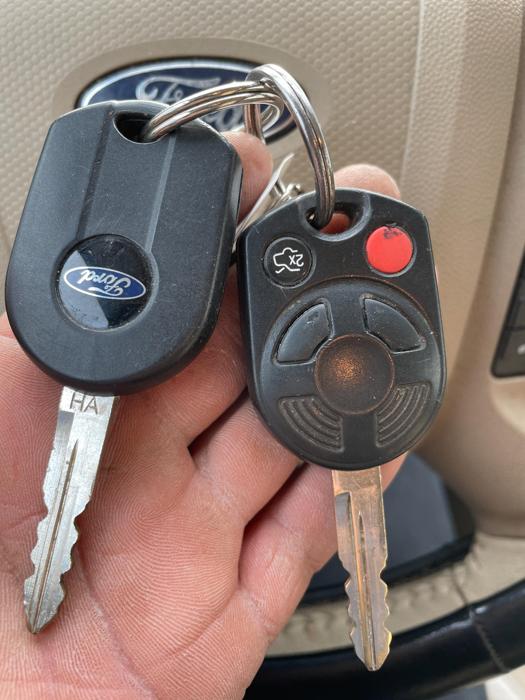 2012 ford escape limited with 316374 miles for sale near elk-river, minnesota c996e159cf74495c85f04b324f2d124c.jpg