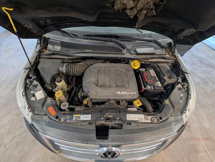 2013 volkswagen routan se with 157836 miles for sale near elk-river, minnesota c99bc6ebf23d4db0a8c382a631bec025.jpg