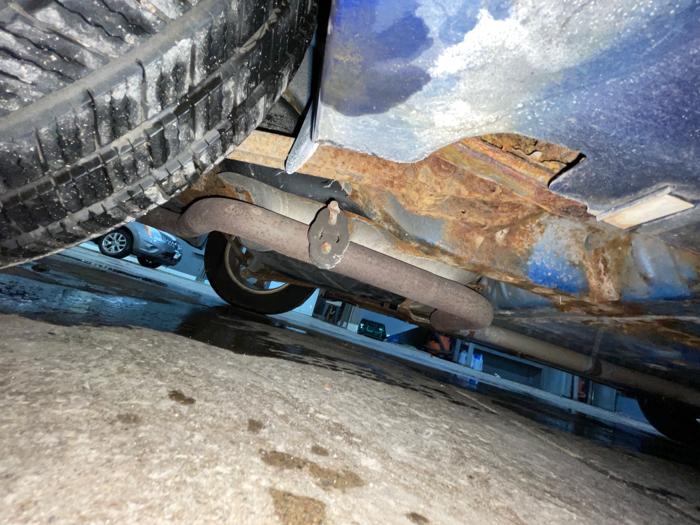 2005 chevrolet impala ls with 150906 miles for sale near elk-river, minnesota c9e0b320528b47dc9bbfe6814b49d1f4.jpeg