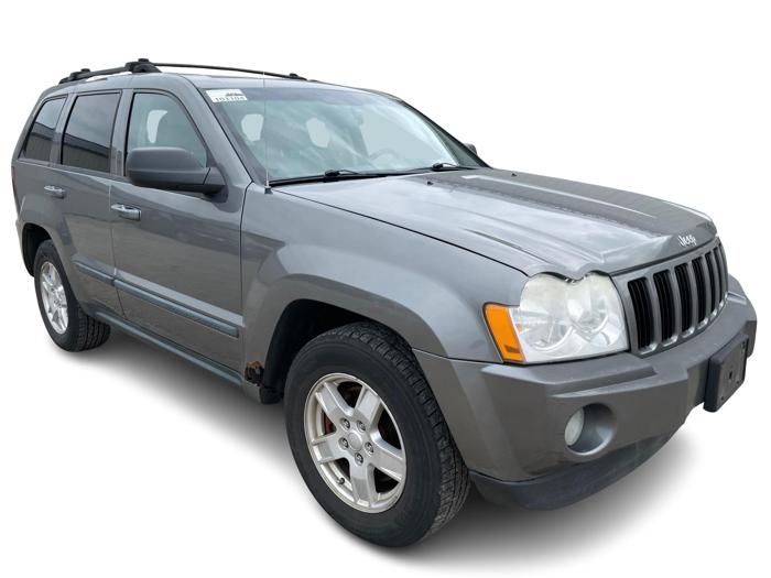 2007 jeep grand-cherokee laredo-4wd with 158571 miles for sale near elk-river, minnesota c9e4467d7d1047219cd44d39e8f6cd1c.jpg