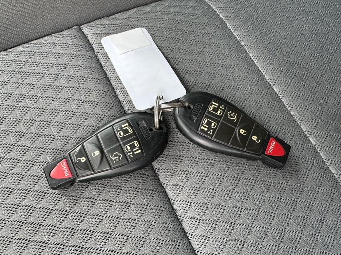 2010 chrysler town-&-country touring with 116441 miles for sale near elk-river, minnesota c9ef271f5a4a44b2b60d28eb4b78f7d3.jpg