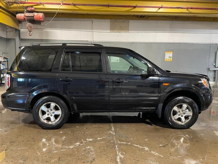 2006 honda pilot ex-l(-with-navi) with 289760 miles for sale near elk-river, minnesota c9fd04baac71488d8d7d237a98560ddf.jpg
