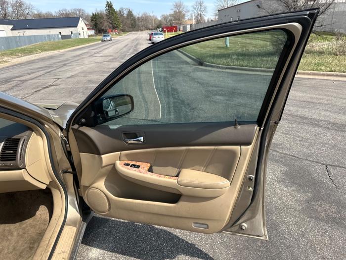 2005 honda accord dx-sedan-at with 201856 miles for sale near elk-river, minnesota ca04dae1a10d47588a5fd6925b8e2466.jpeg