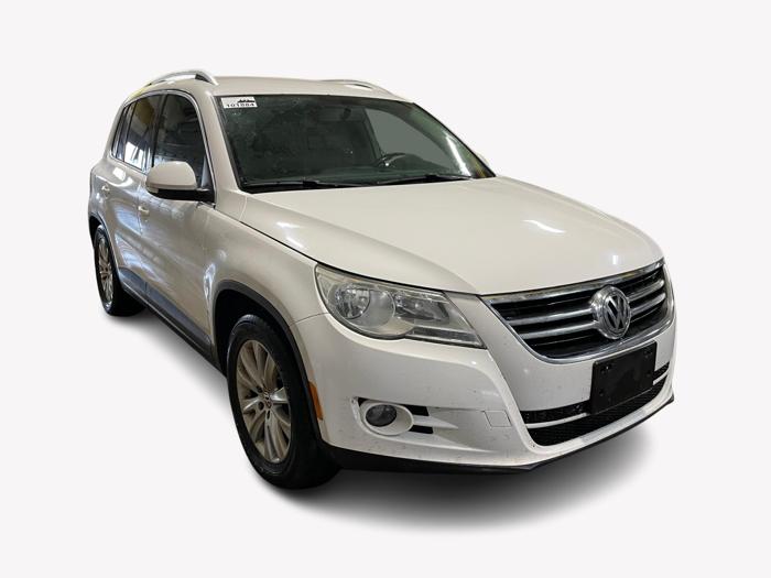 2009 volkswagen tiguan with 204155 miles for sale near elk-river, minnesota ca277ba137184cdfaf53aa87b17c412a.jpg