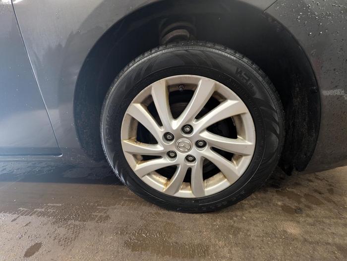 2012 mazda mazda3 i-touring-5-door with 292825 miles for sale near elk-river, minnesota ca55f8cf4269417186948616bf463d2c.jpg
