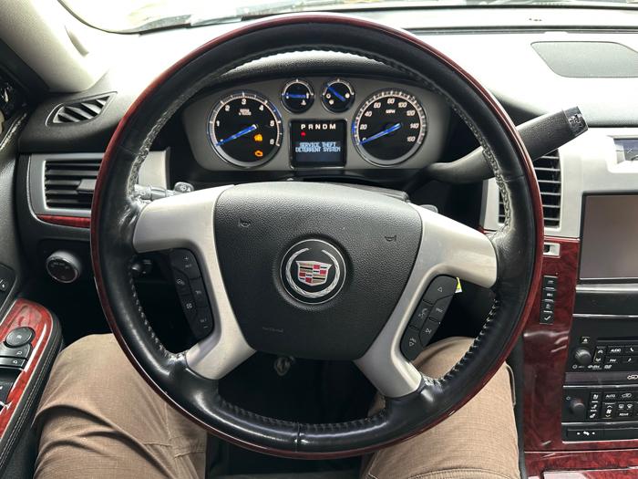 2014 cadillac escalade esv-awd-premium with 160814 miles for sale near burnsville, minnesota ca840d7604984745aeeb1857668bbd2f.jpeg