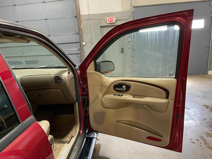 2004 Buick Rainier