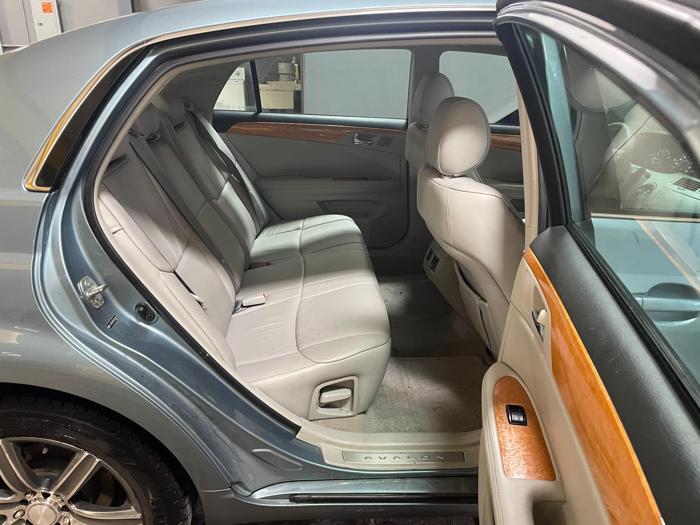 2005 Toyota Avalon
