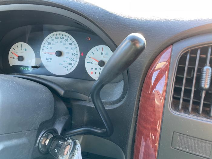 2006 chrysler town-&-country base with 220078 miles for sale near elk-river, minnesota cb0530ba8d7545bdb71a1d4278215255.jpeg