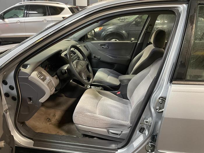 2001 honda accord dx with 207857 miles for sale near elk-river, minnesota cb05ada066aa4125a209d1e391de2939.jpg